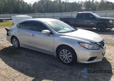 2018 Nissan Altima 2.5 z USA, uszkodzony, nr VIN 1N4AL3AP2JC156099